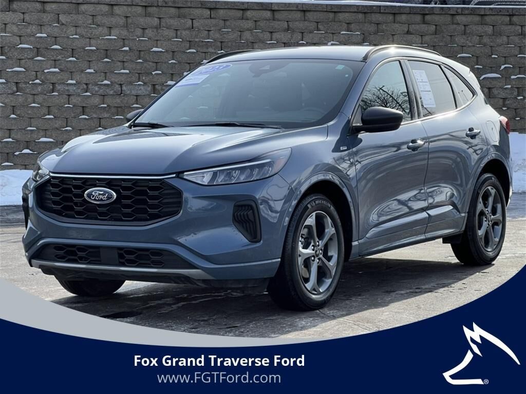 2023 FORD Escape