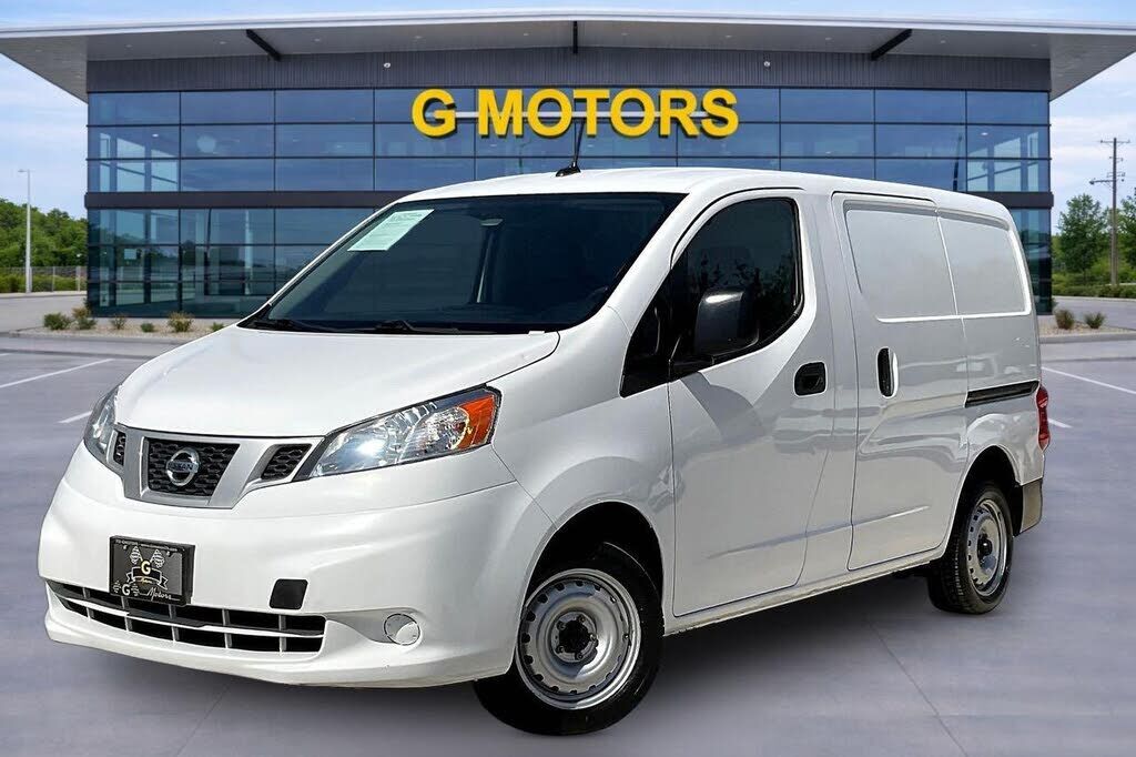 2020 NISSAN NV200