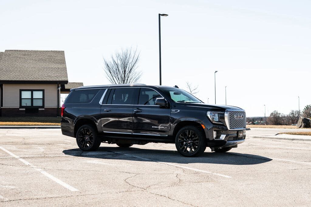 2023 GMC Yukon XL