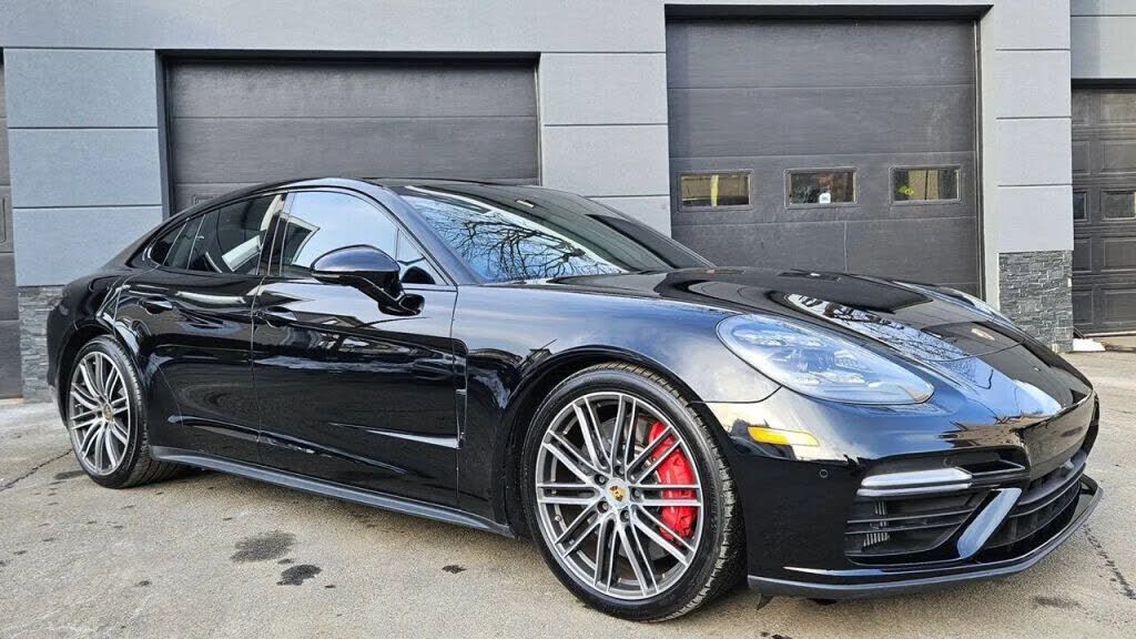 2017 PORSCHE Panamera