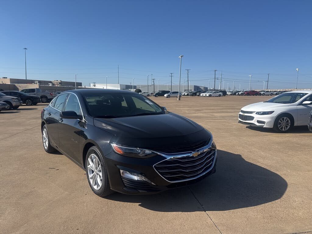 2025 CHEVROLET Malibu