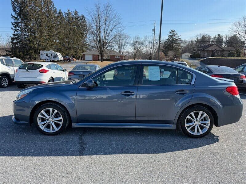 2013 SUBARU Legacy