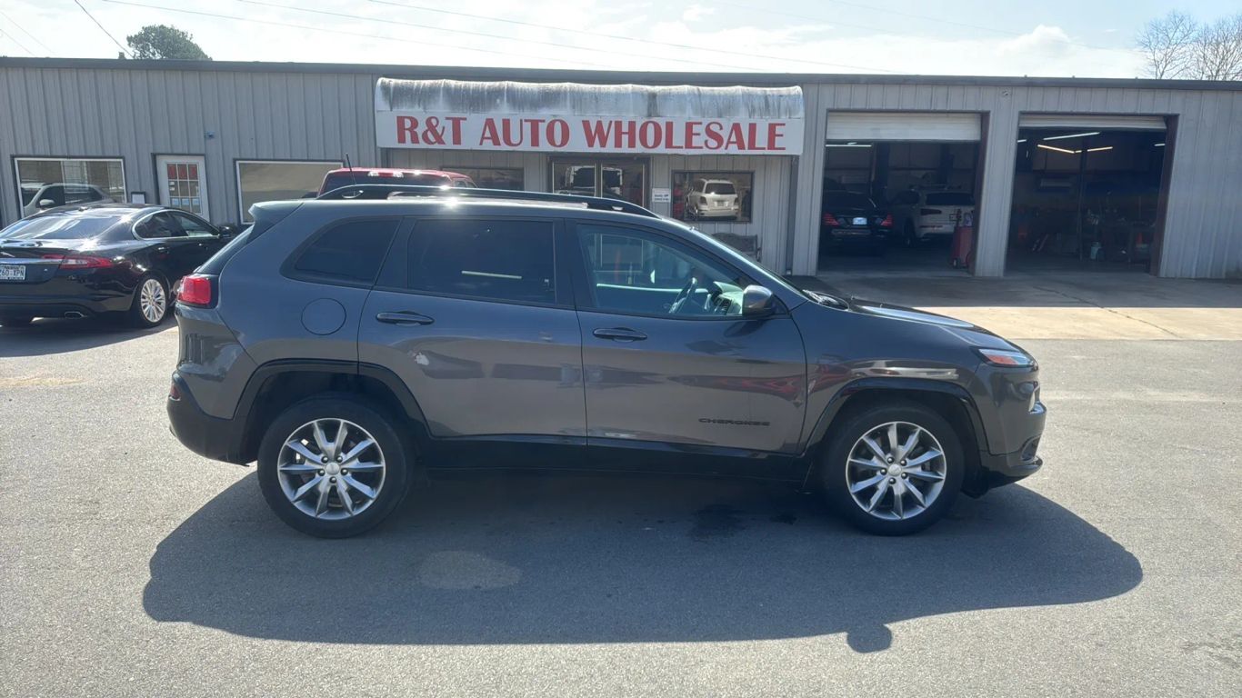2018 JEEP Cherokee