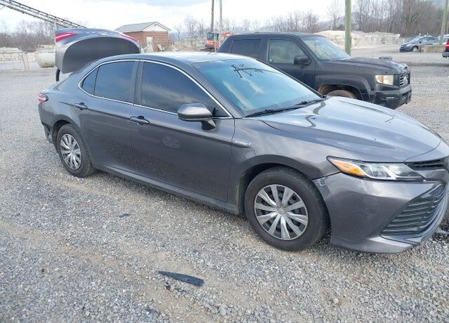 2018 TOYOTA Camry