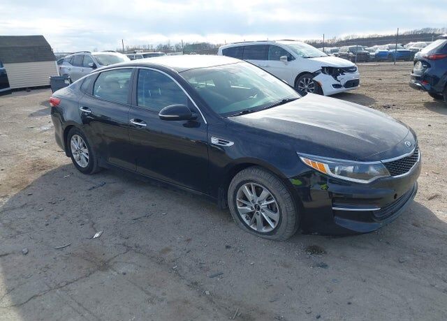 2017 KIA Optima
