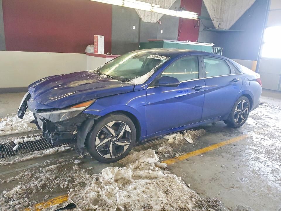 2023 HYUNDAI Elantra