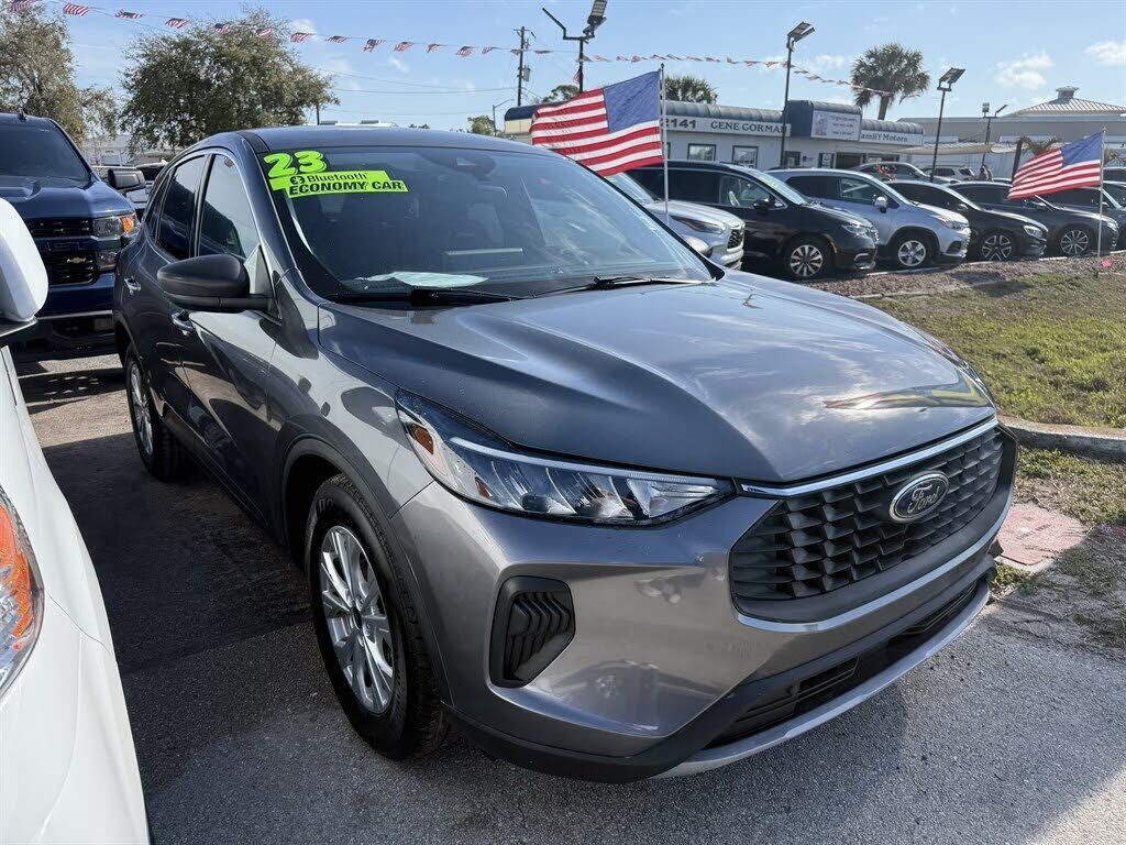 2023 FORD Escape