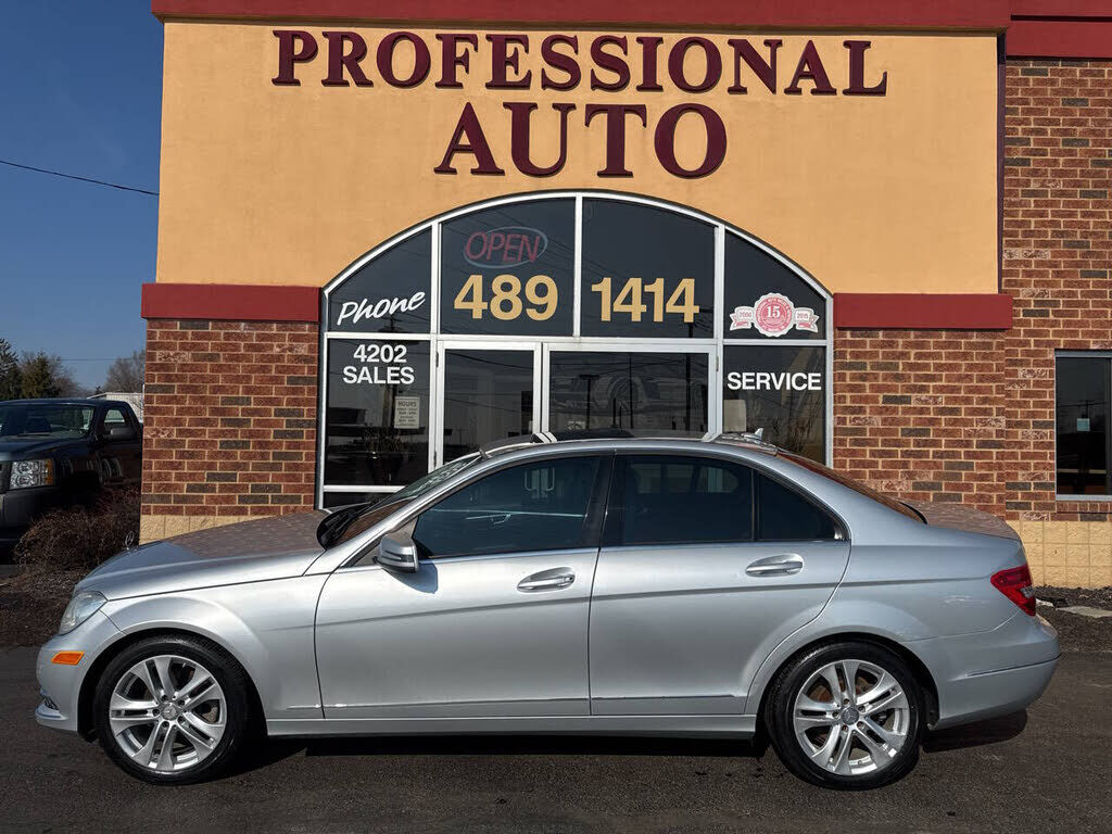 2012 MERCEDES-BENZ C-Class
