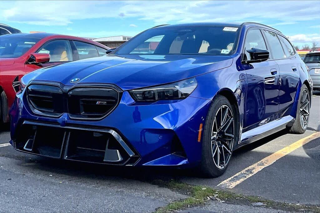 2025 BMW M5