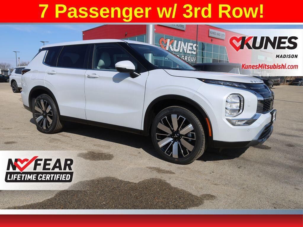 2026 MITSUBISHI Outlander