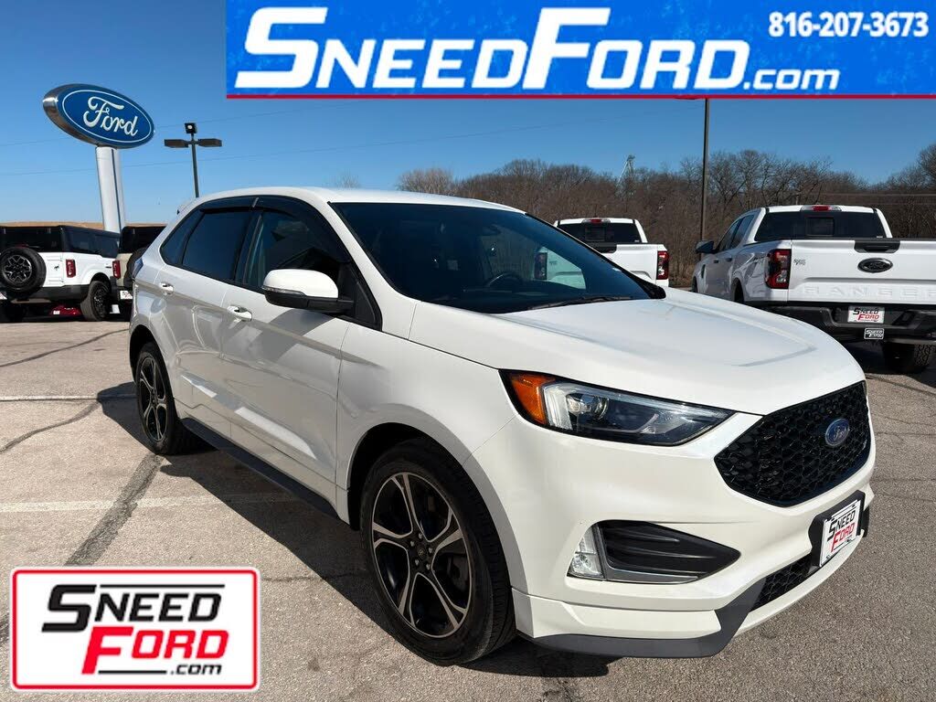 2022 FORD Edge
