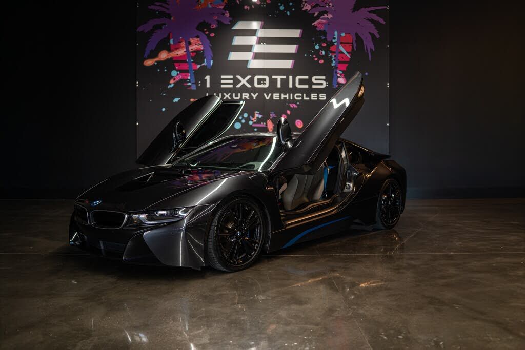 BMW i8