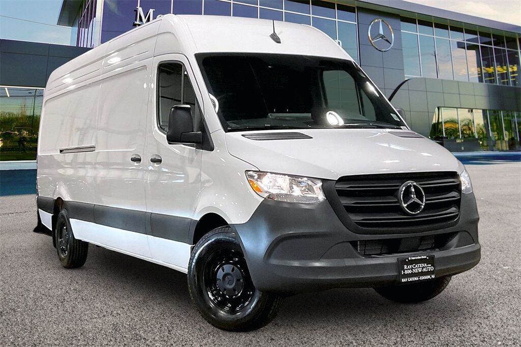 2026 MERCEDES-BENZ Sprinter