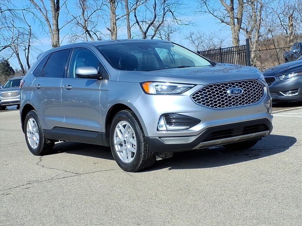 2023 FORD Edge