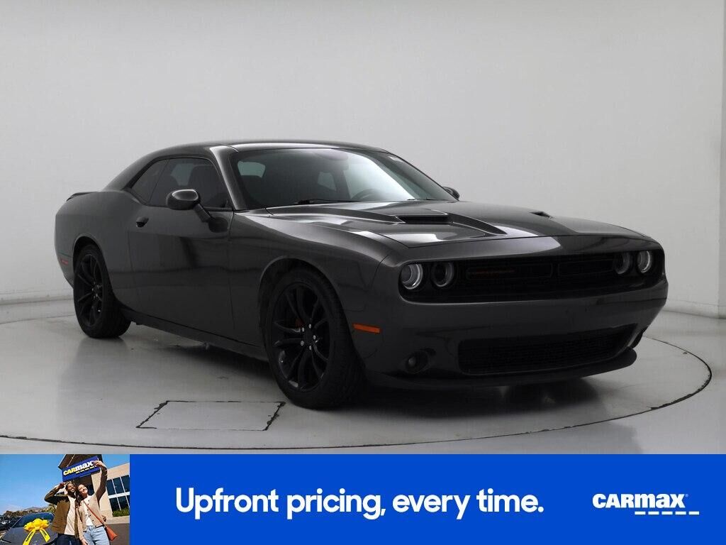 2016 DODGE Challenger