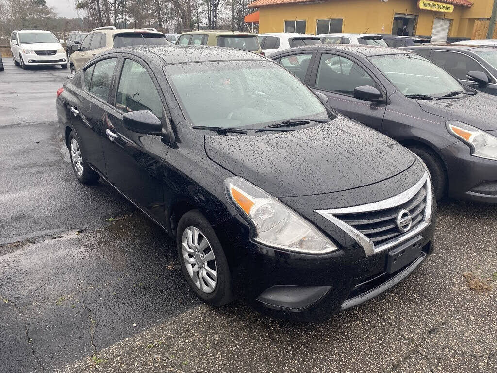 2019 NISSAN Versa
