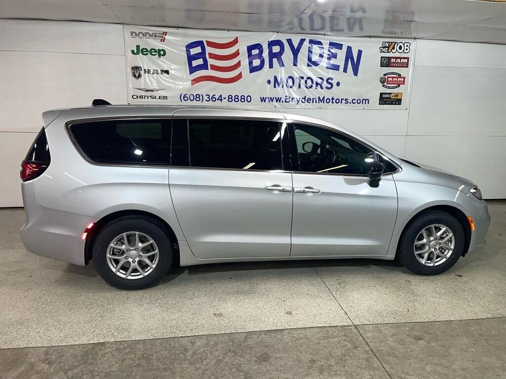 2026 CHRYSLER Pacifica
