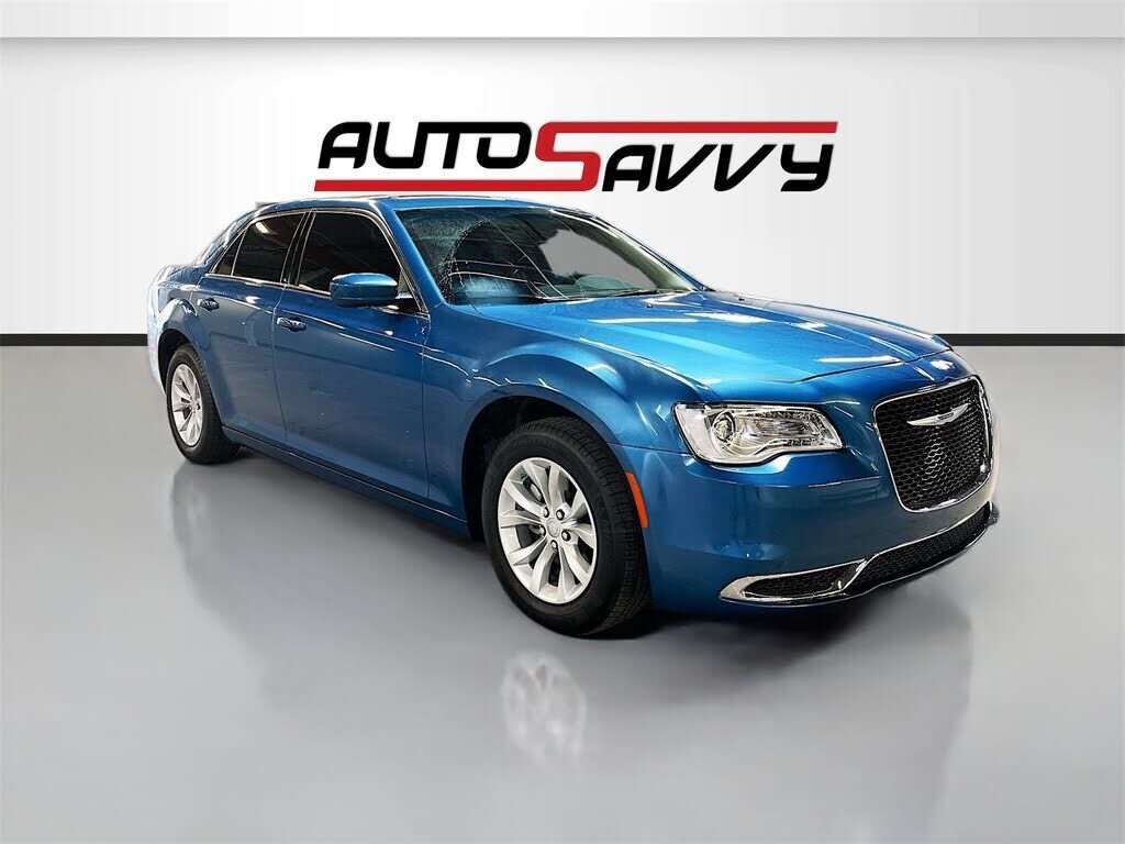 2023 CHRYSLER 300