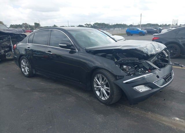 2013 HYUNDAI Genesis