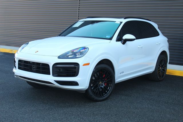 2023 PORSCHE Cayenne