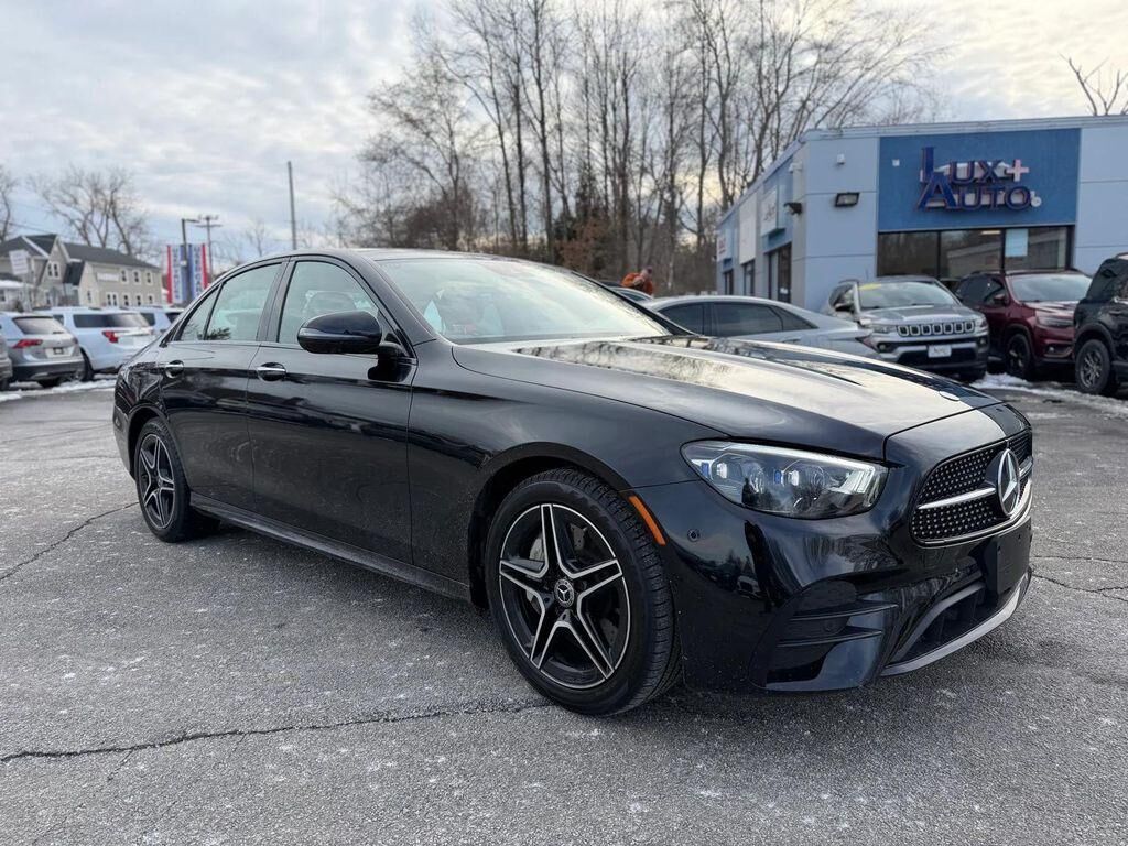2022 MERCEDES-BENZ E-Class