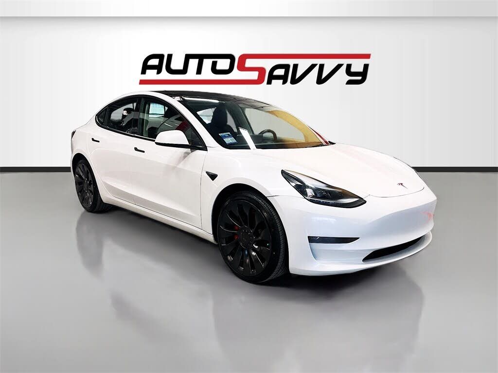 2023 TESLA Model 3