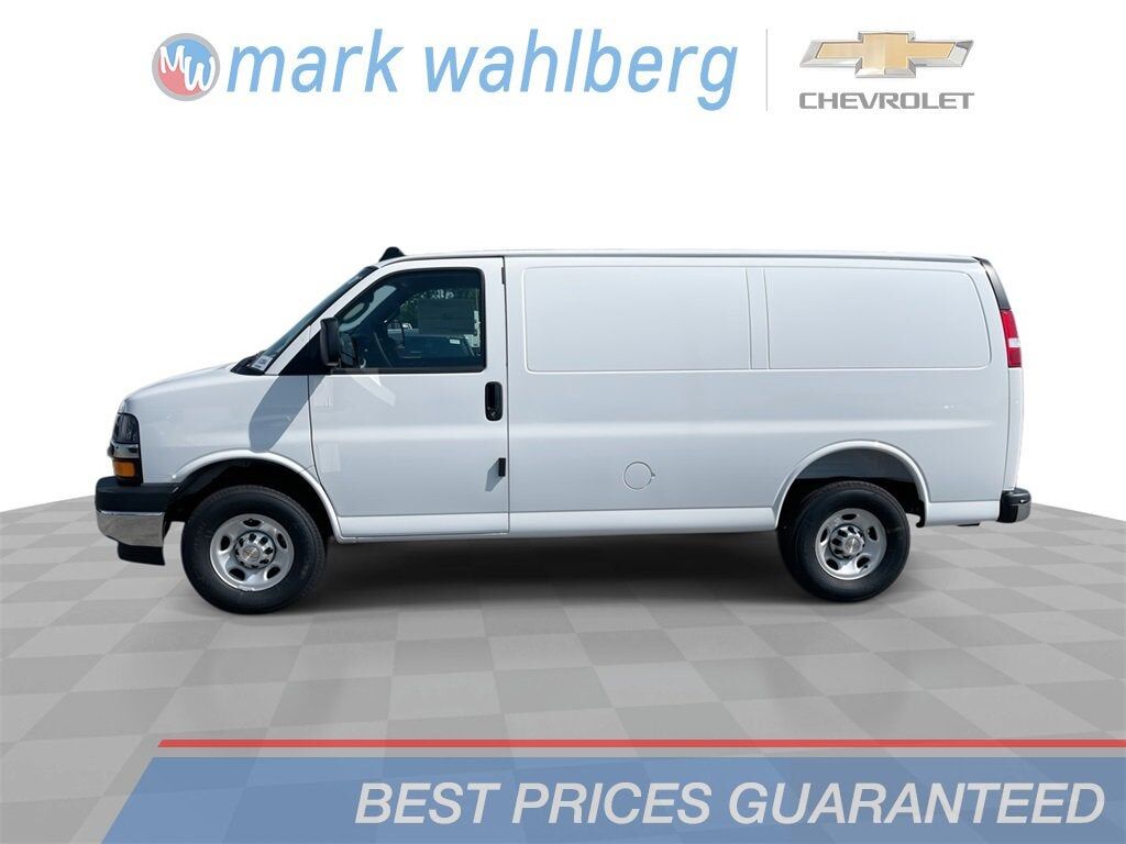 2025 CHEVROLET Express