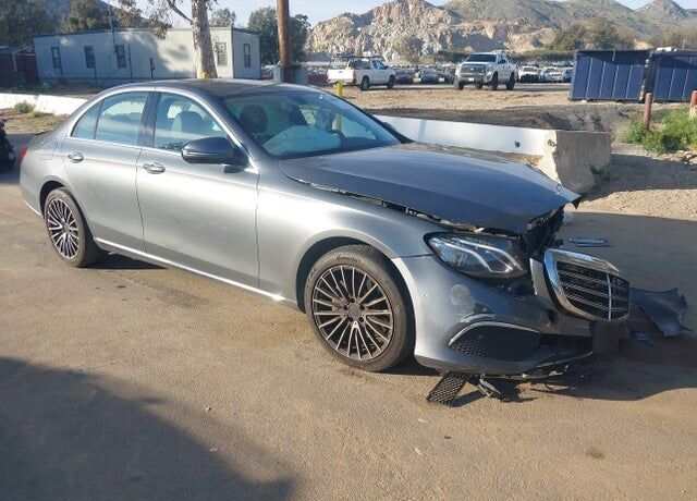 2017 MERCEDES-BENZ E-Class