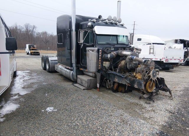 2003 PETERBILT 379