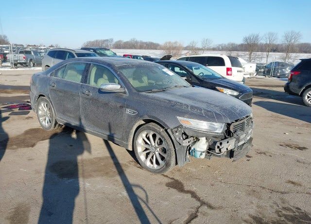2013 FORD Taurus