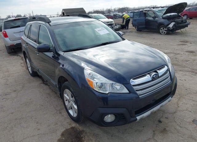 2013 SUBARU Outback