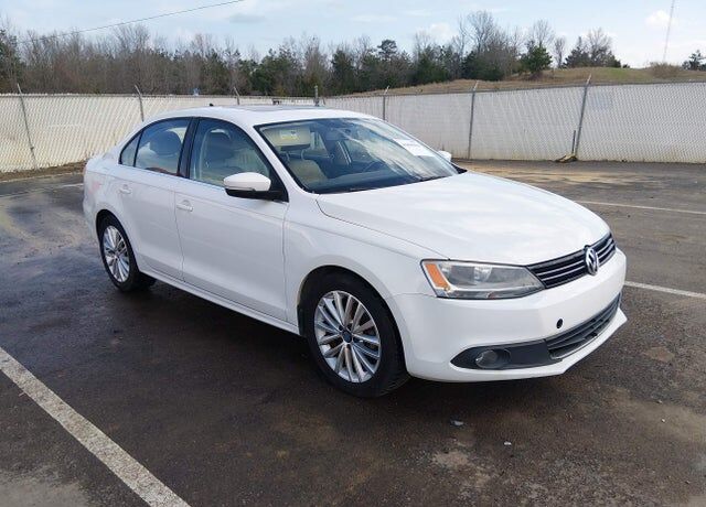 2013 VOLKSWAGEN Jetta