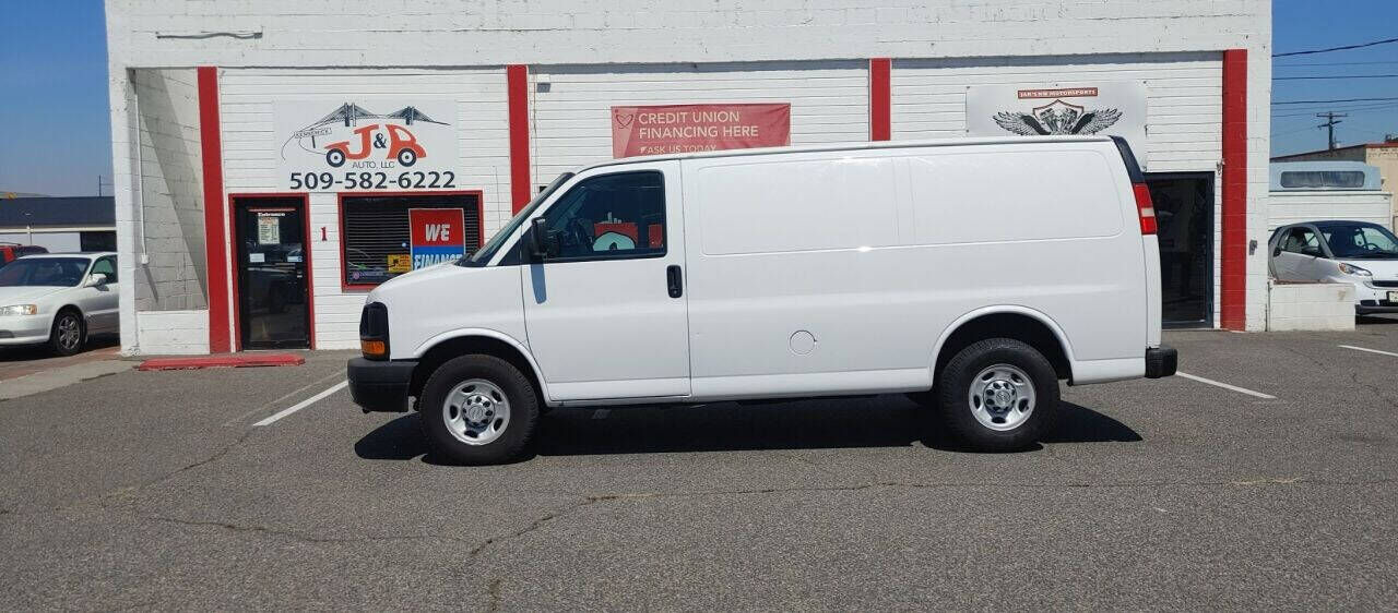 2010 CHEVROLET Express
