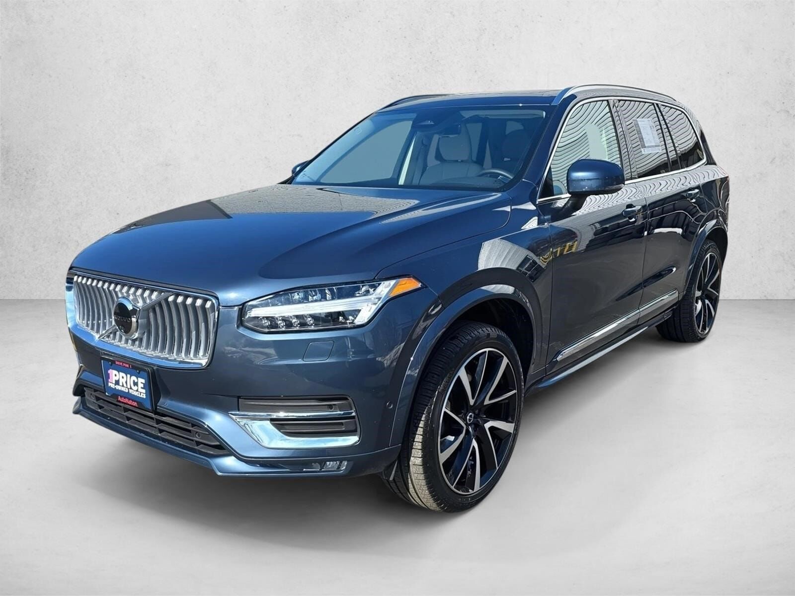 2025 VOLVO XC90