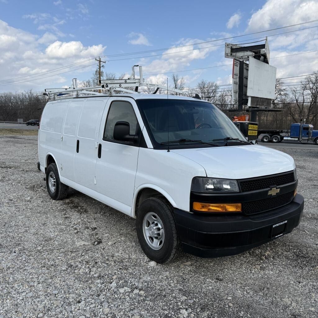 2019 CHEVROLET Express