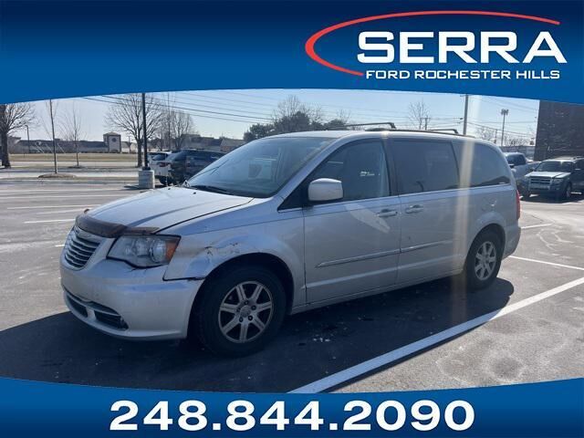 2011 CHRYSLER Town and Country
