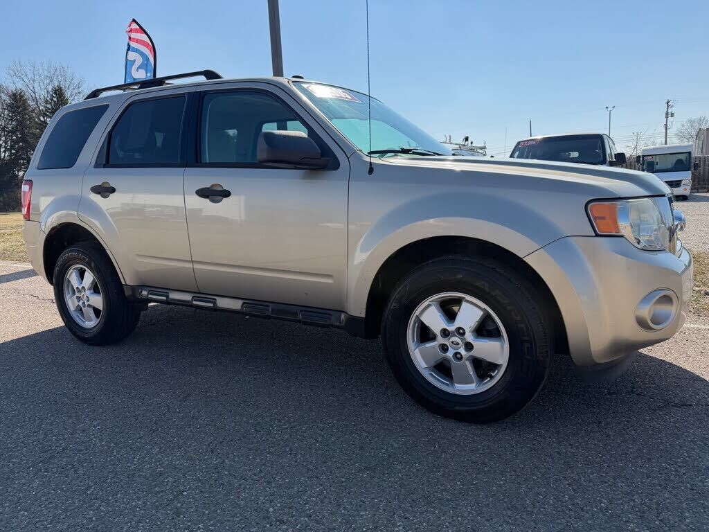 2010 FORD Escape