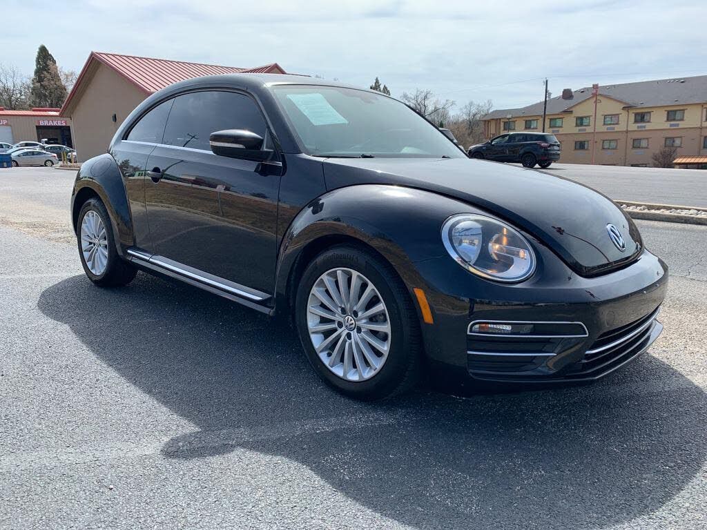 2019 VOLKSWAGEN Beetle