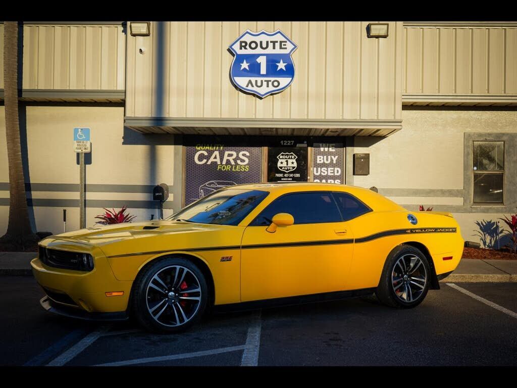2012 DODGE Challenger