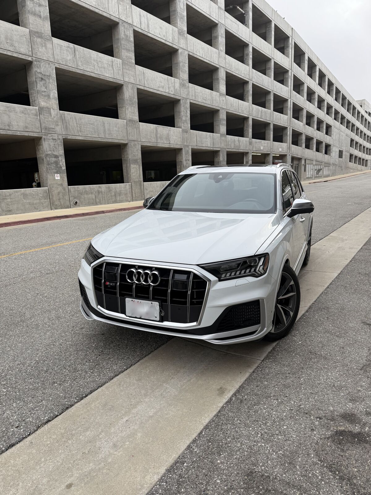 2022 AUDI SQ7