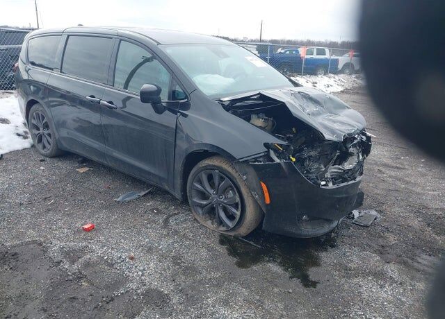 2019 CHRYSLER Pacifica