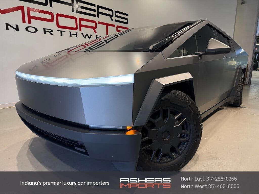 2024 TESLA Cybertruck