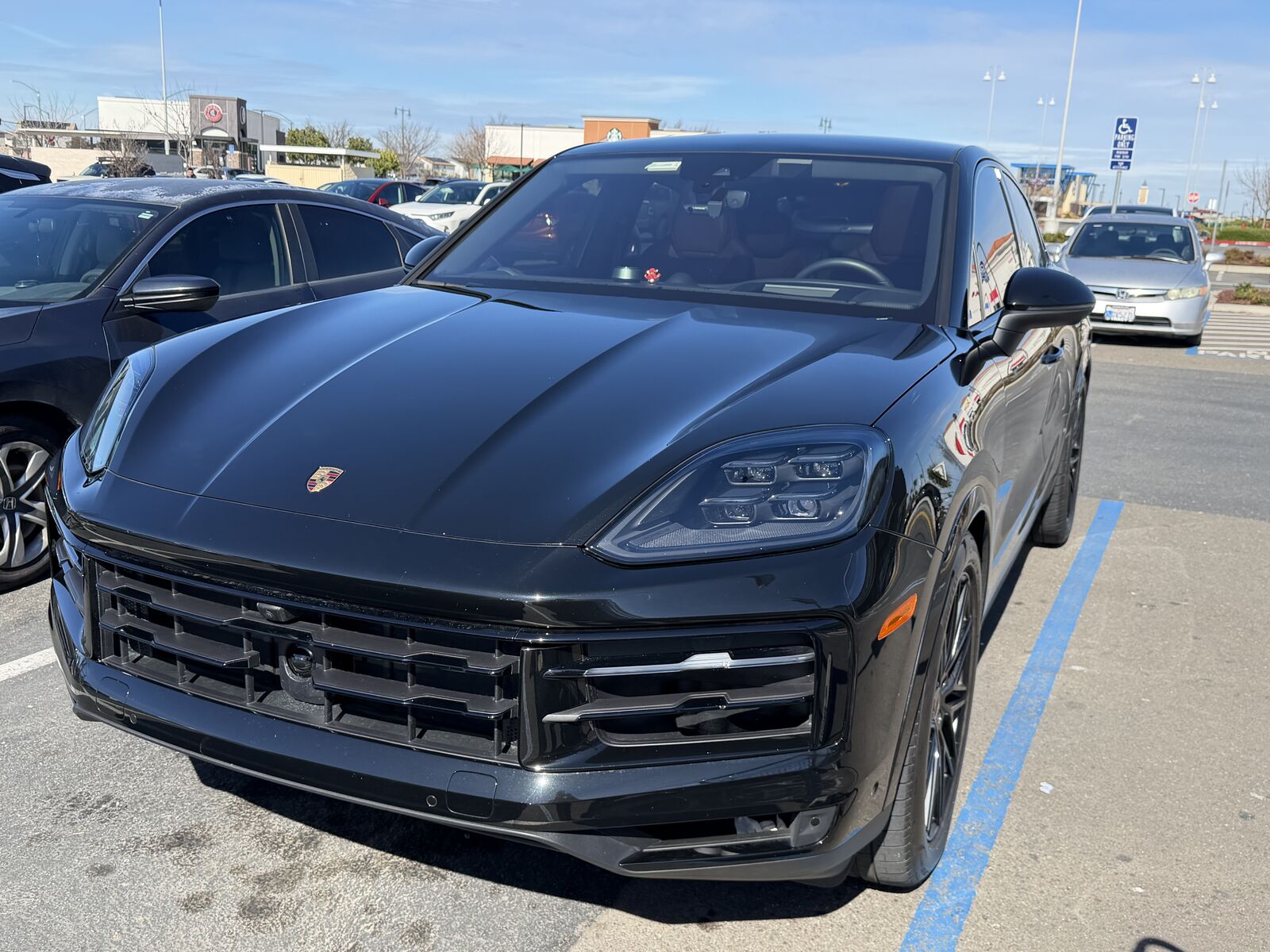 2025 PORSCHE Cayenne