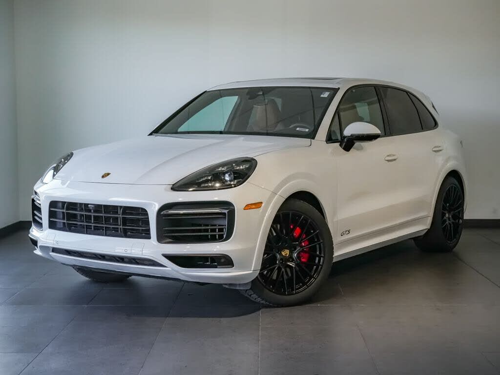 2023 PORSCHE Cayenne