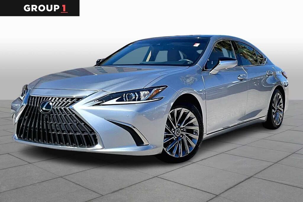 2024 LEXUS ES