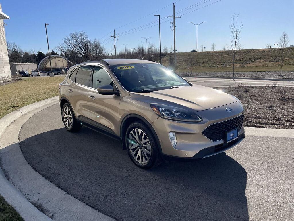 2021 FORD Escape