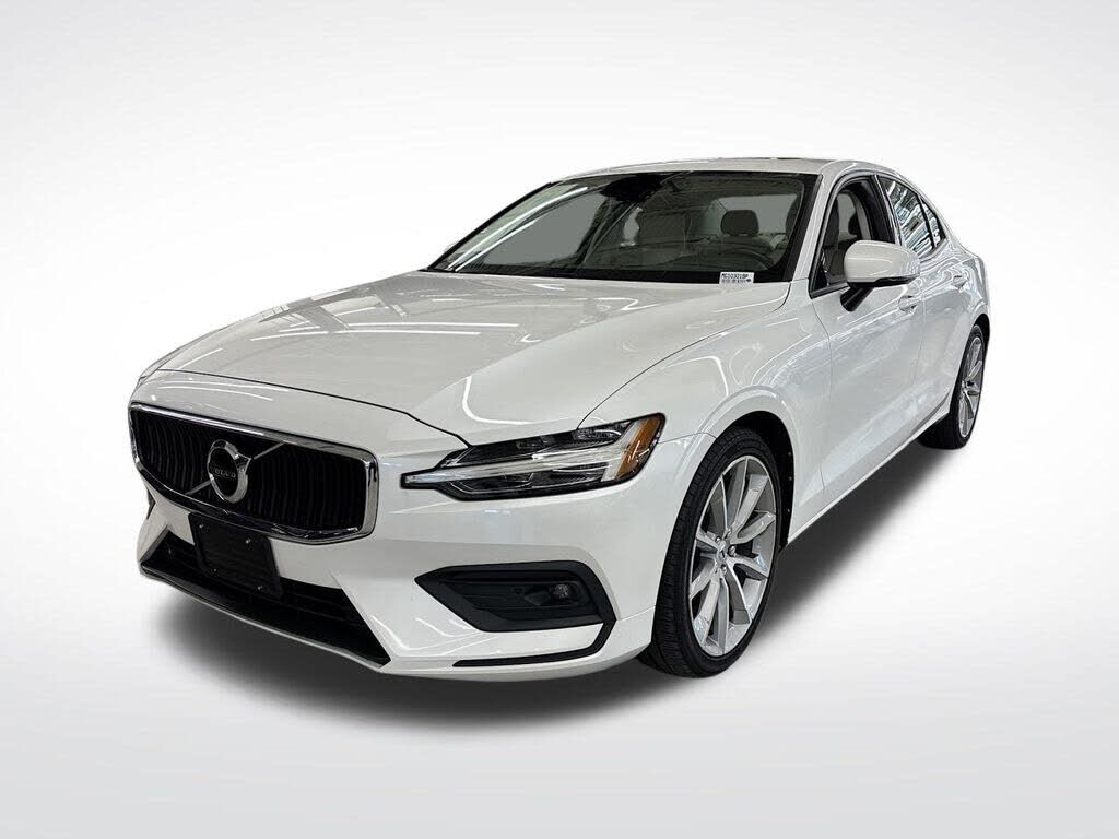 2021 VOLVO S60