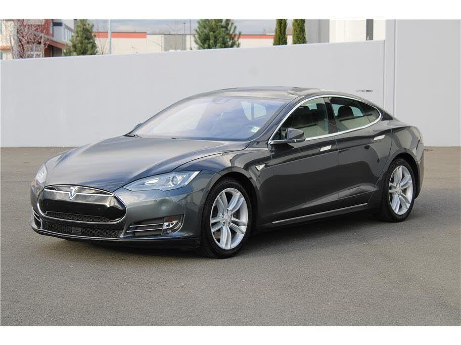 2015 TESLA Model S