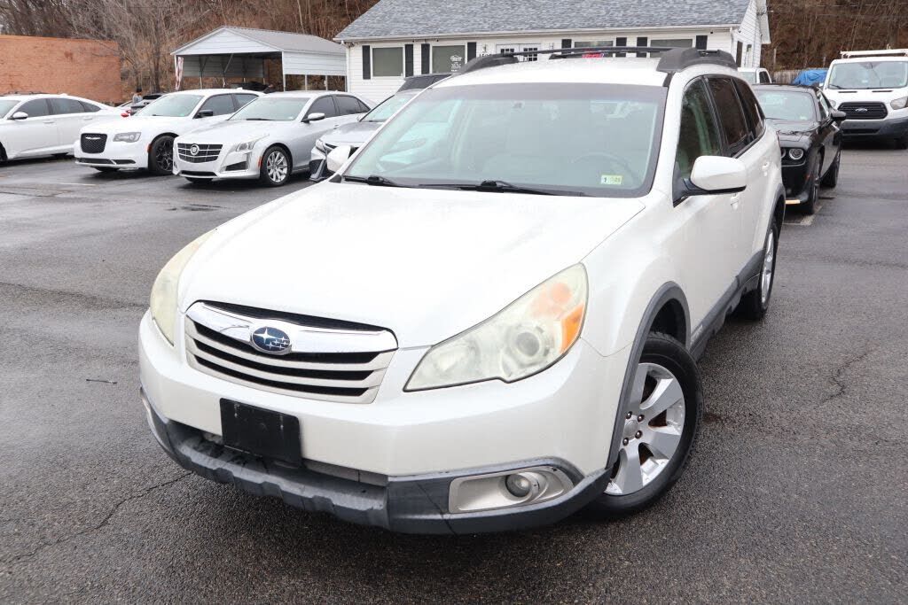 2011 SUBARU Outback