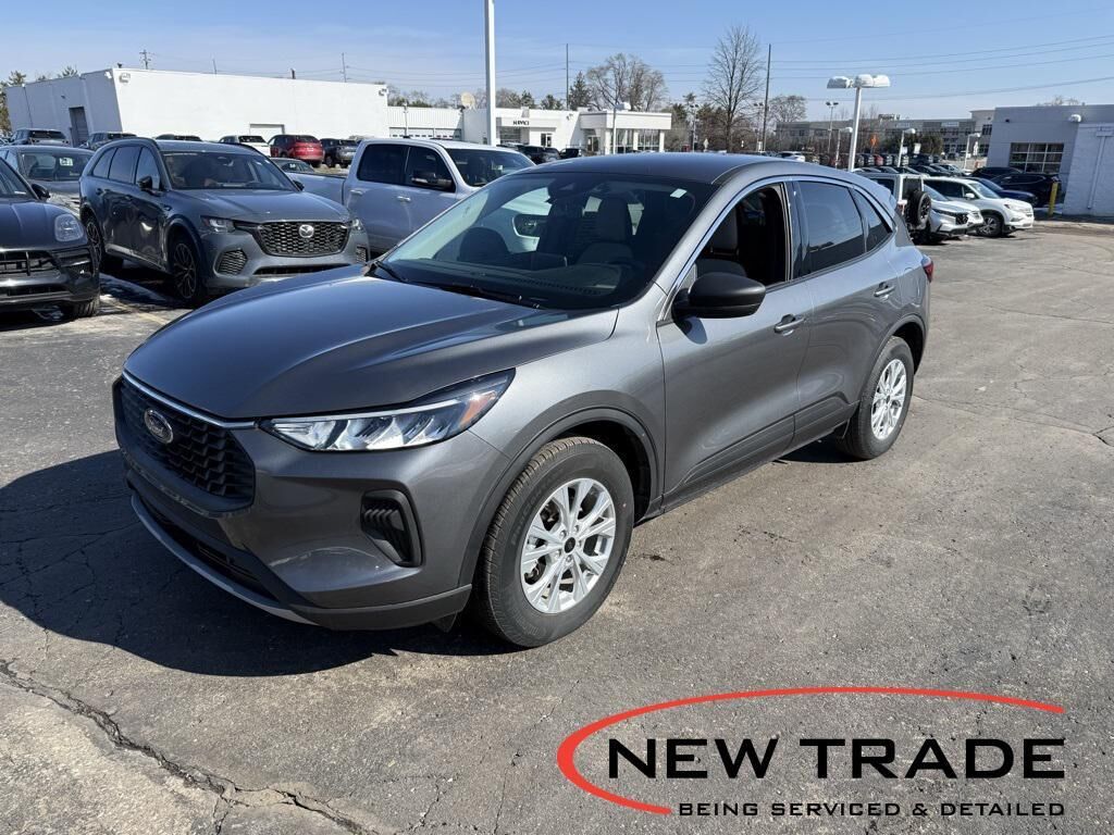 2023 FORD Escape